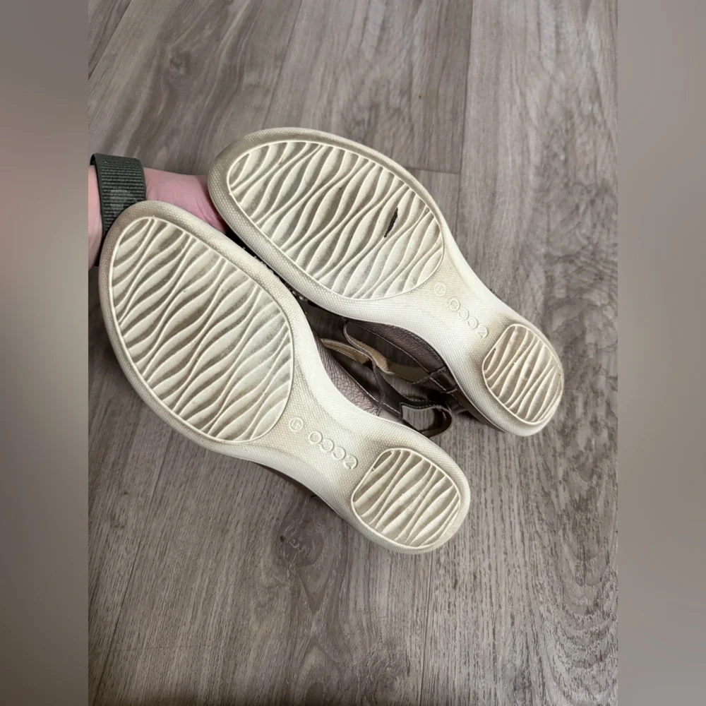 ECCO Women's Metallic Sandals - Picture 3 of 7